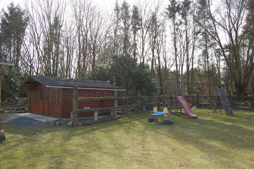Auberge Du Bord Des Eaux - Demi-Pension Assuree Sur Reservation Saint-Amand-les-Eaux Exterior photo